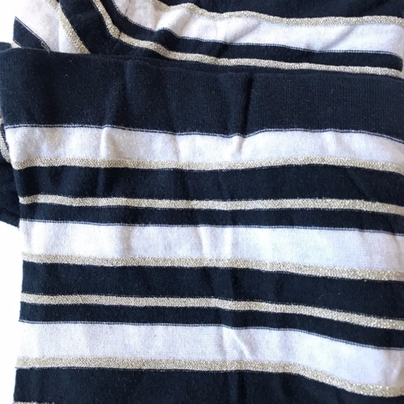 Banana Republic White, Gold, Navy Blue Sweater - Picture 3 of 4