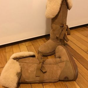 EMU Hi Hipper Boot size 7 (fits 8)