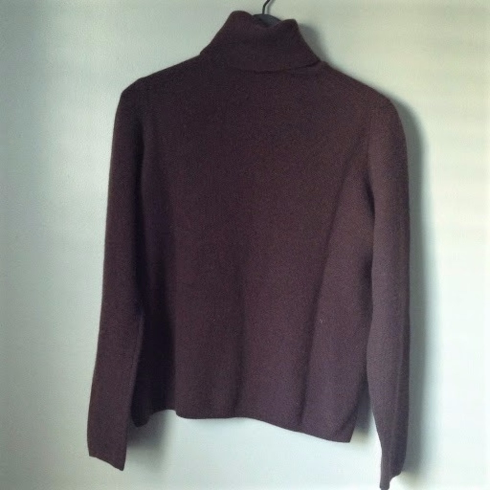 Brown cashmere turtleneck sweater