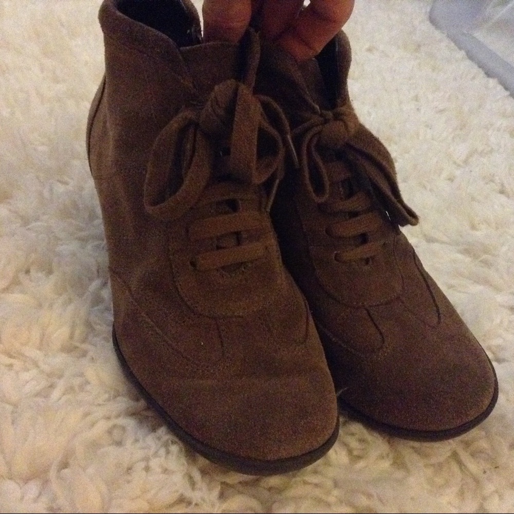 SALE!! Sneaker wedges