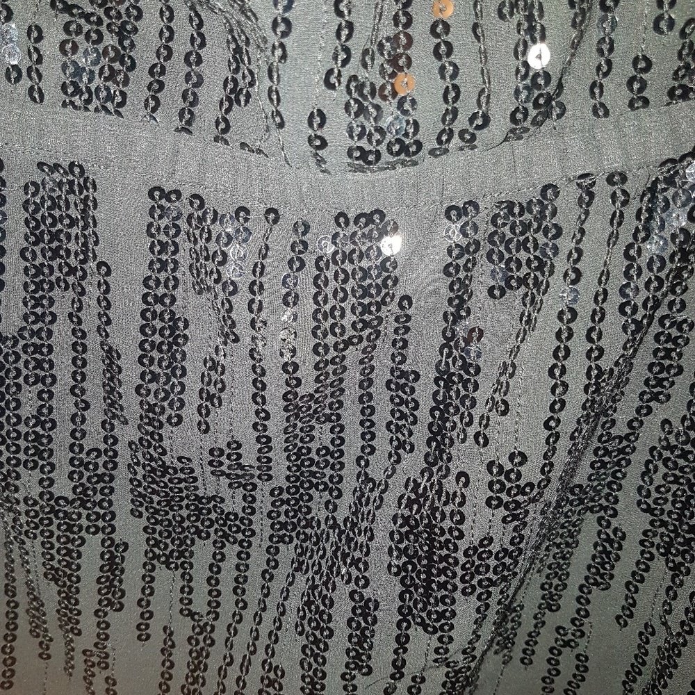 SIZE 18/20 Little  Black  Dress - Picture 2 of 2