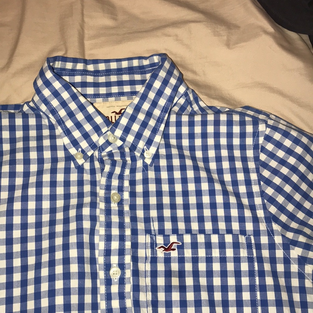 Hollister shirt