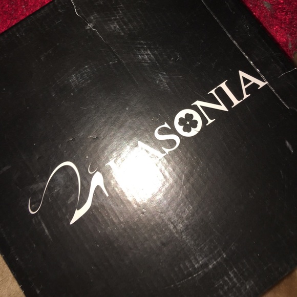 LASONIA heels - Picture 2 of 6