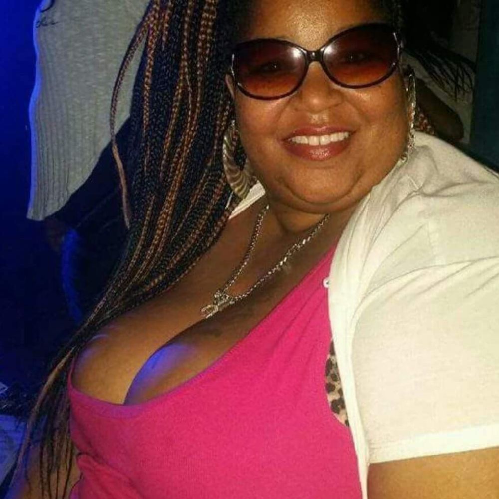 Meet your Posher, Yvonne