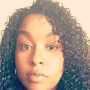 Meet your Posher, Gina