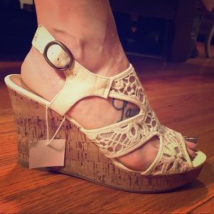 NWT espadrille wedges size 9