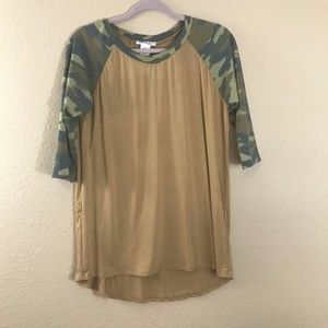 Honey & Lace Monrovia Raglan - Camo NWT