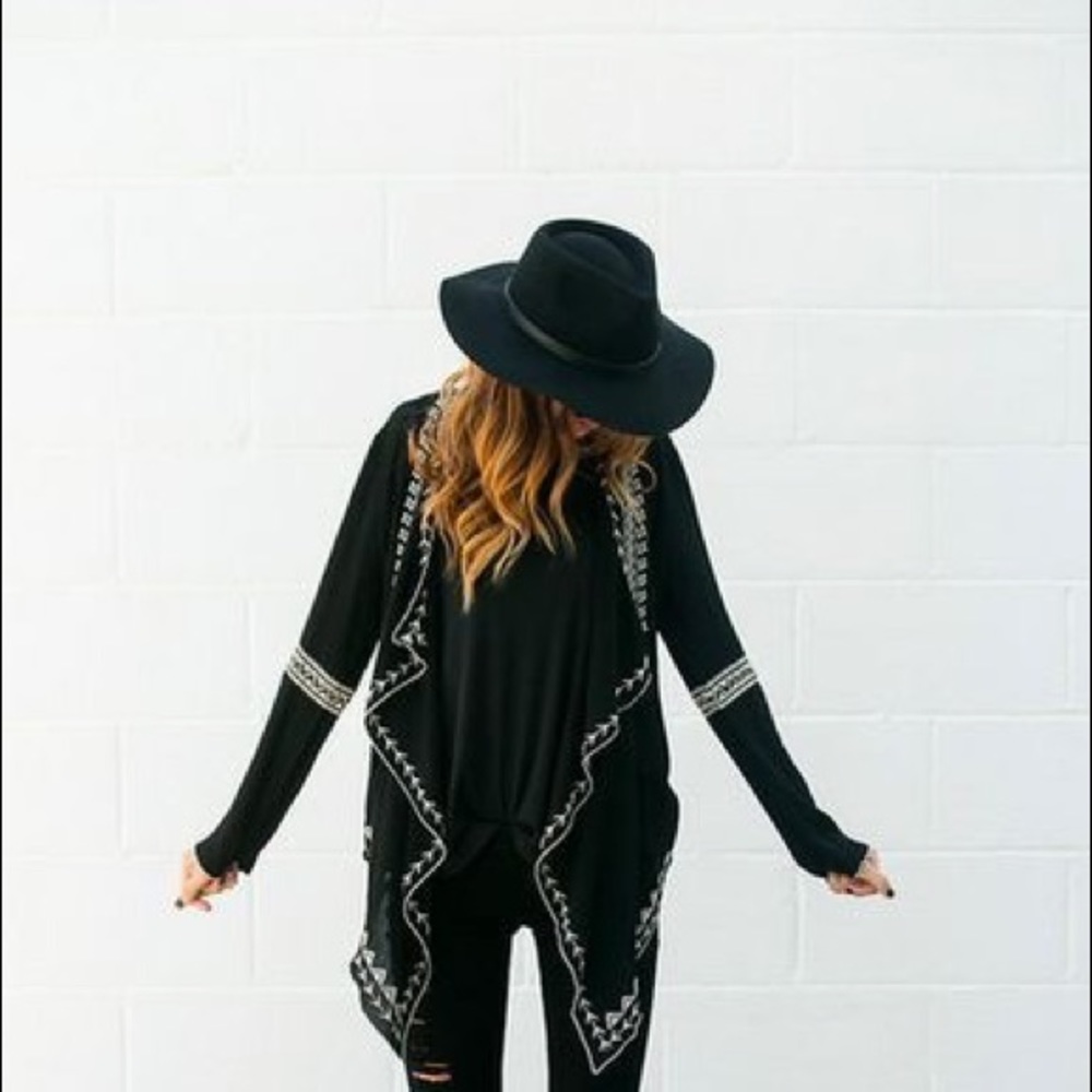 Embroidered Cardigan L