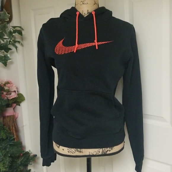 Nike Sweaters - Nike Hoodie