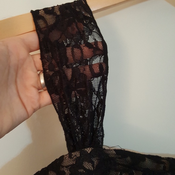 NWT ❕ STUNNING Stretchy Lace Cocktail Dress! - Picture 6 of 7