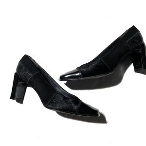 Stuart Weitzman black pumps calf suede size 9
