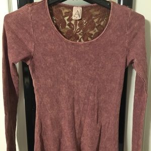 American Age Lace Back Thermal
