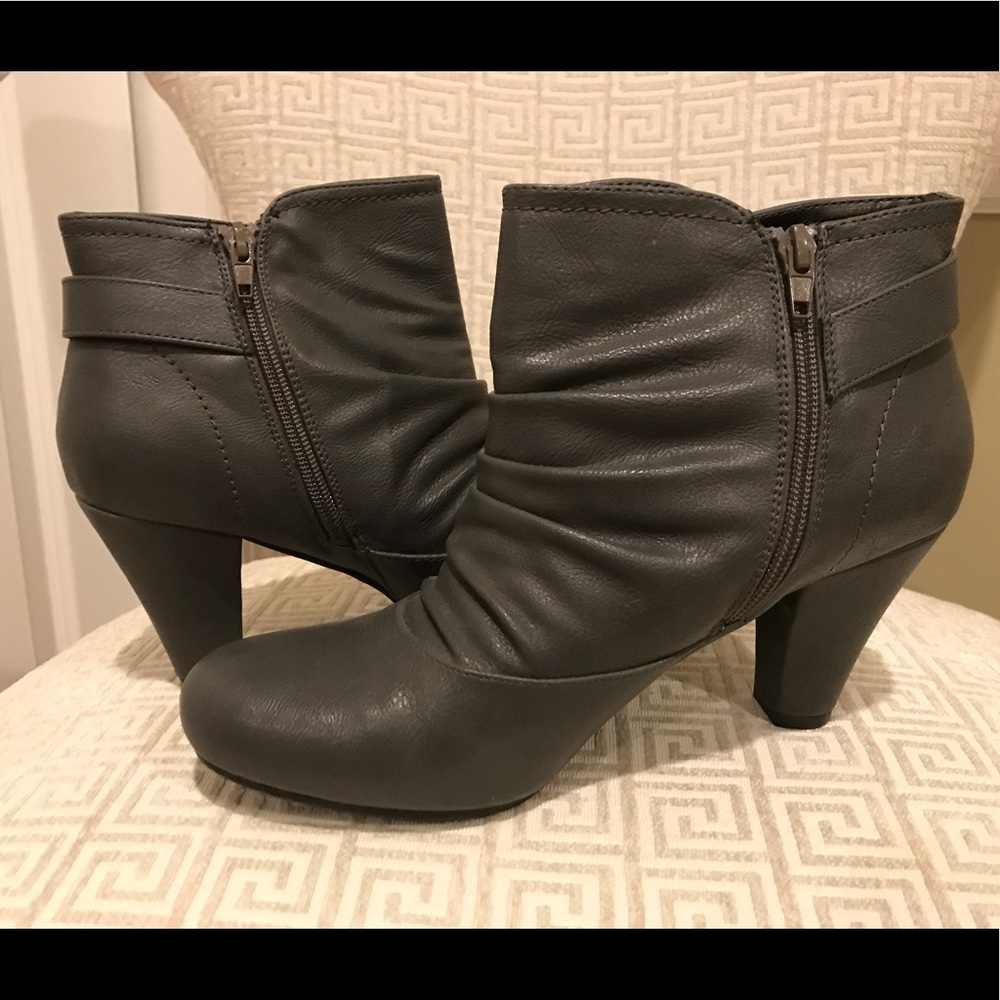 Gray Fergalicious booties!
