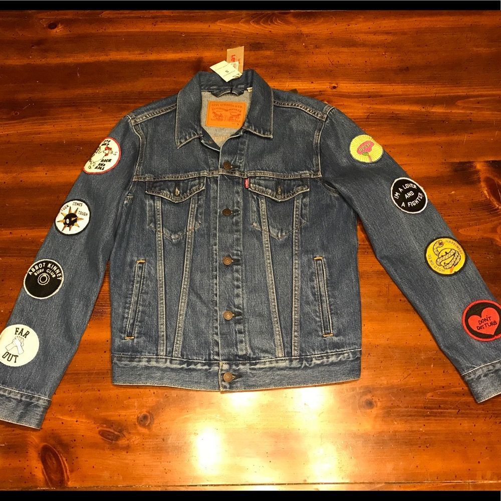 Men Levi's Denim Patch Jacket Size Small BNWT