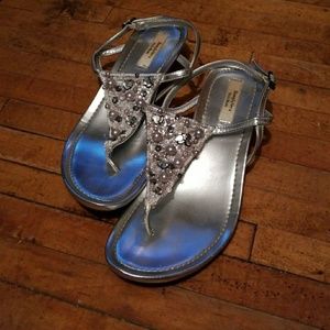 Vera Wang wedge sandal