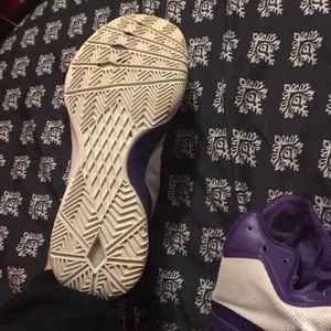 pink and white nike zooms