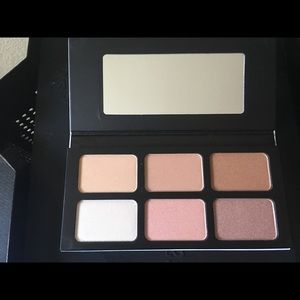 Moira Strobe and Allure Highlighter Palette