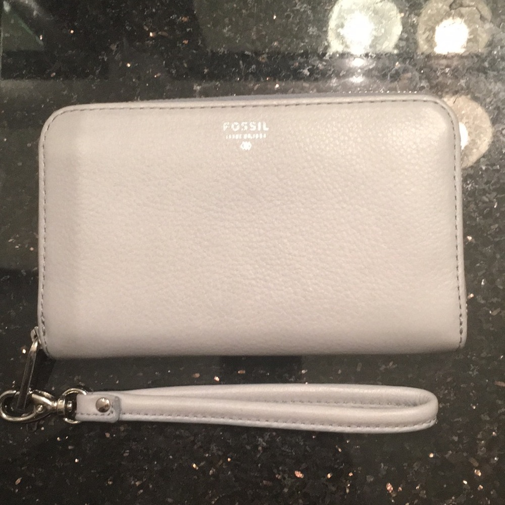 Fossil wristlet