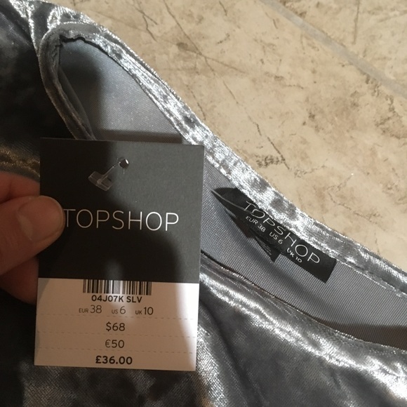 Last chance! TOPSHOP Crushed Velvet Cut Out Dress - Picture 7 of 8