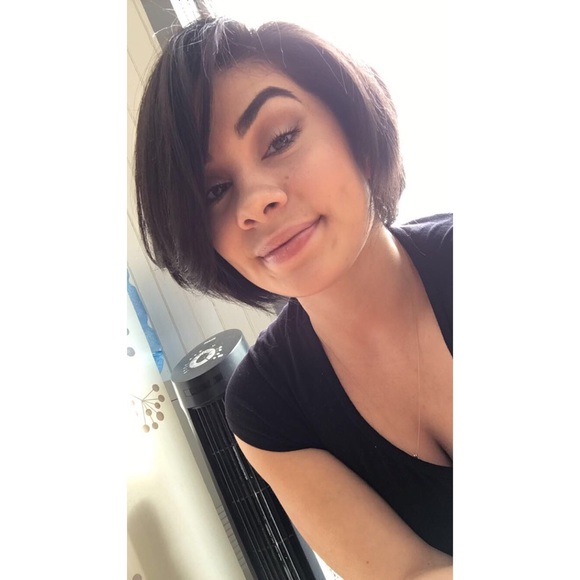 Meet your Posher, Jacqueline - Picture 1 of 1