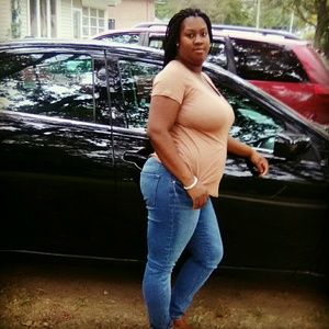 Meet your Posher, Kametria