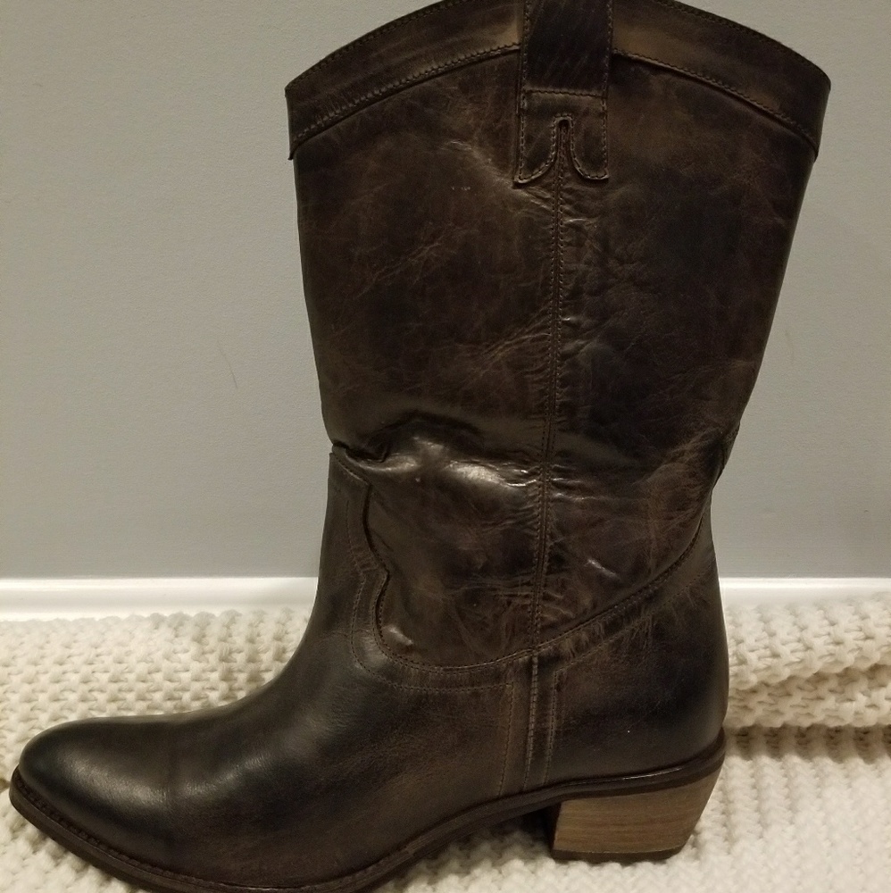 NEW Diba leather simple western inspired boots 10
