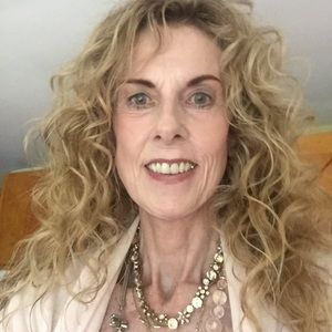 Meet your Posher, Tecla