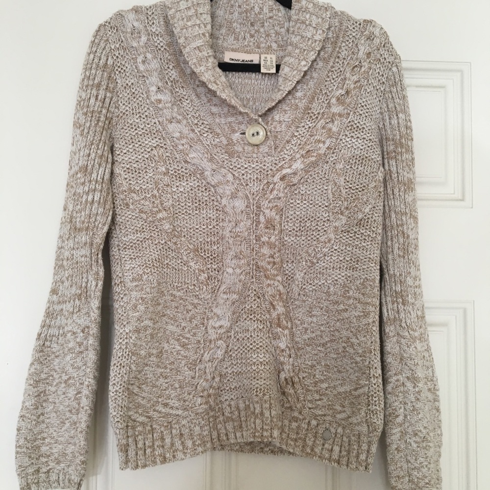 DKNY long sleeved sweater