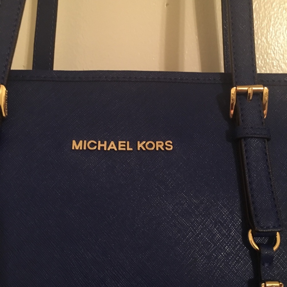 Royal blue Michael Kors tote - Picture 2 of 6