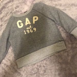 Gap sweater shirt