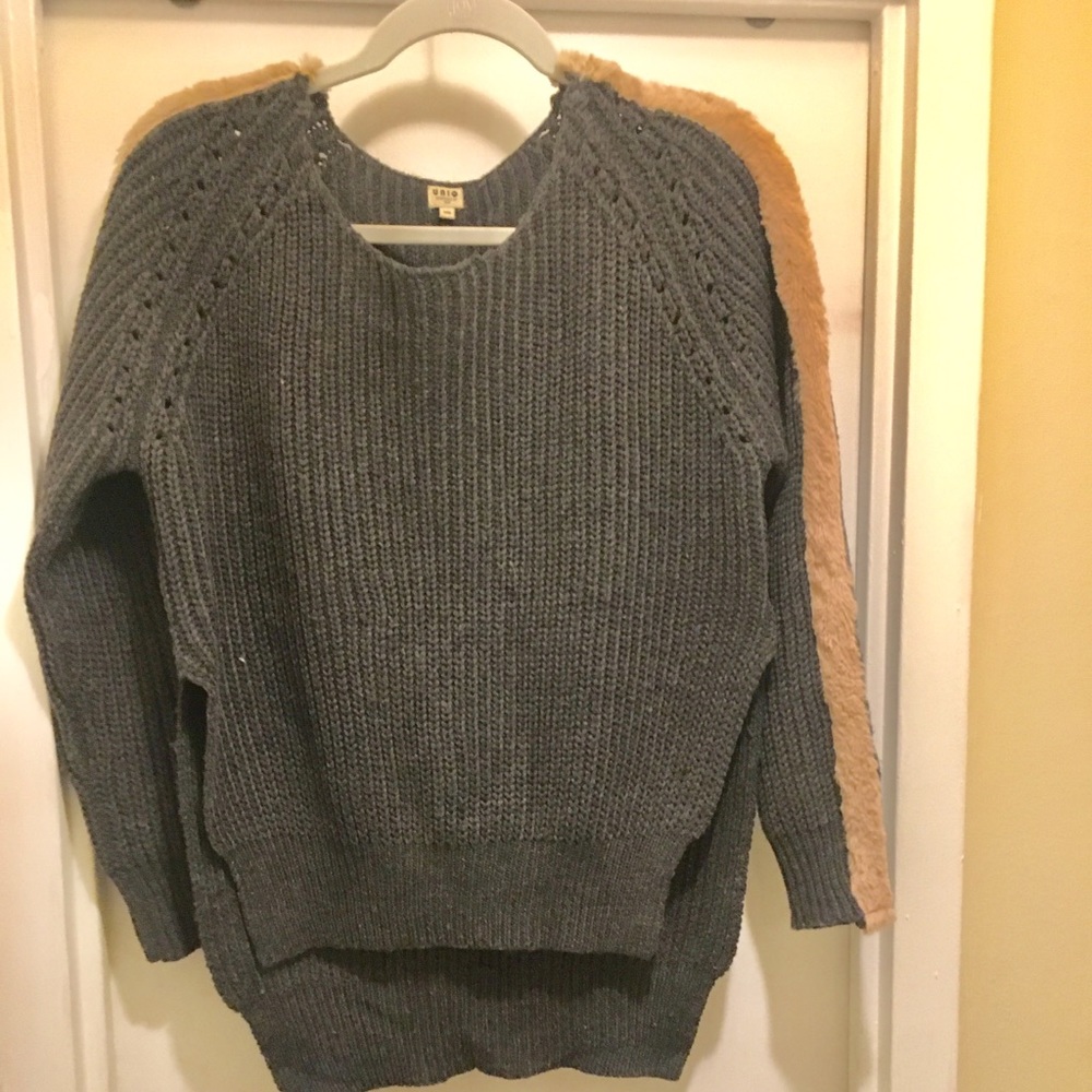 Sweater with furry sleves