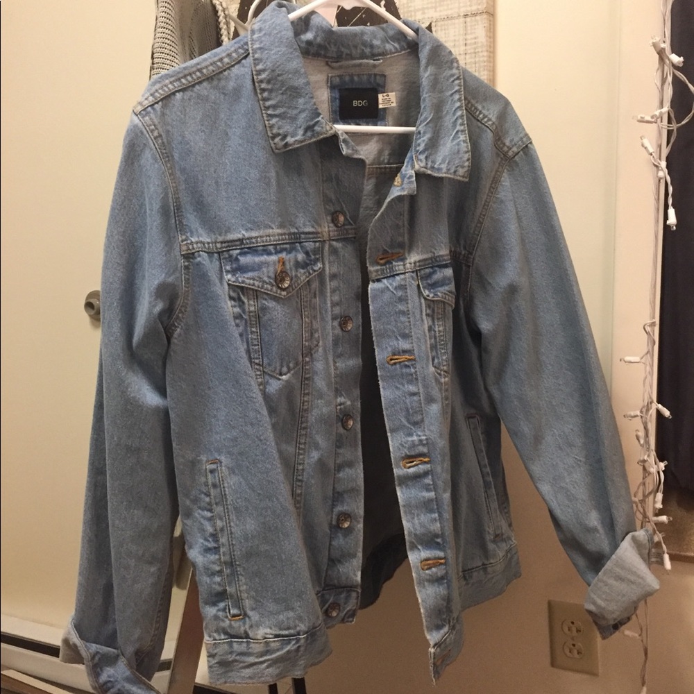 Urban jean jacket men’s large