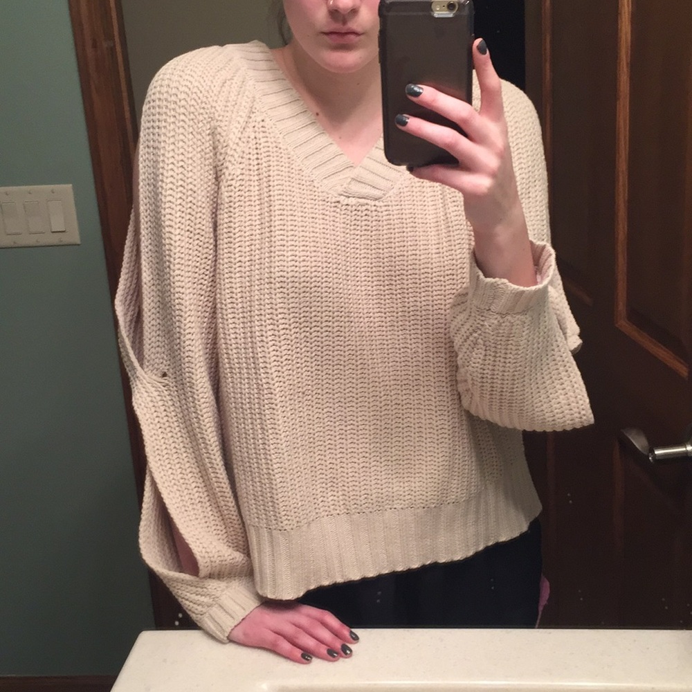 Open sleeve sweater