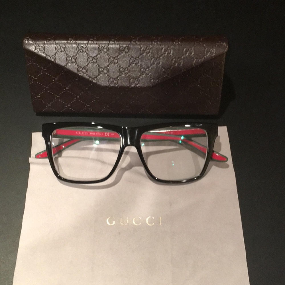 Authentic Gucci Eye Glasses w/ Case & Cloth