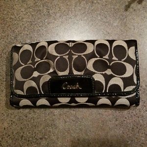 Coach tri-fold wallet