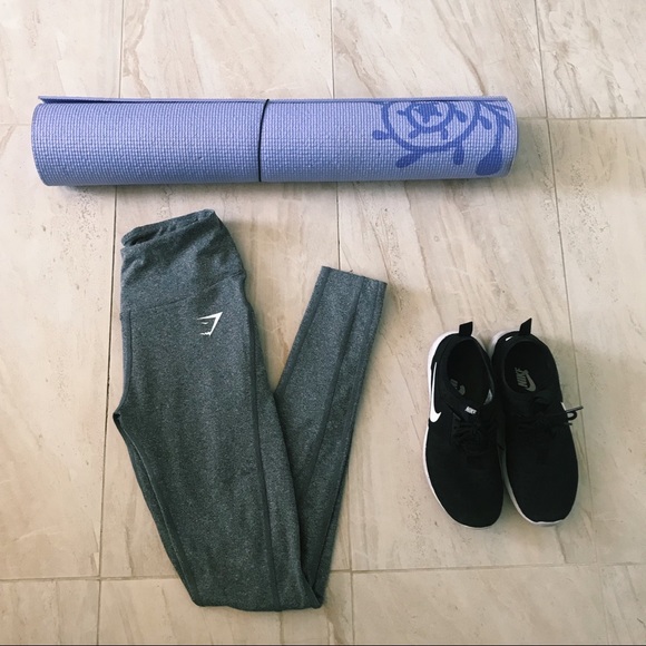 Gymshark Pants - Gray gymshark sculpture leggings