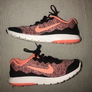 Nike Flex Experience Run 4