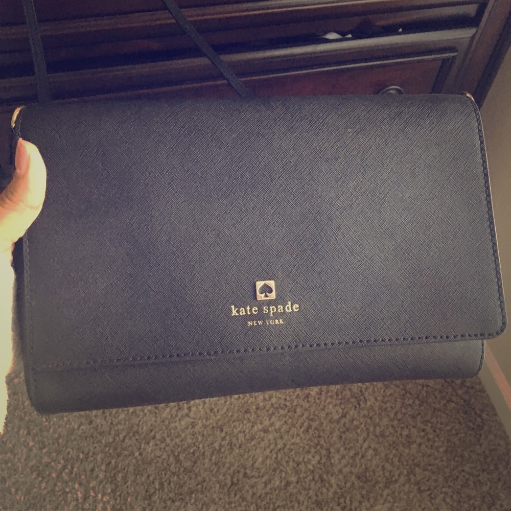 Black Kate Spade purse