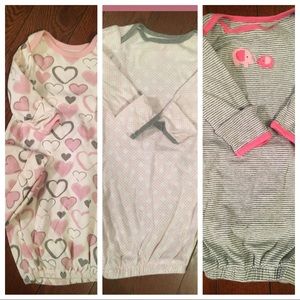 3 newborn girls sleep gowns and a hat