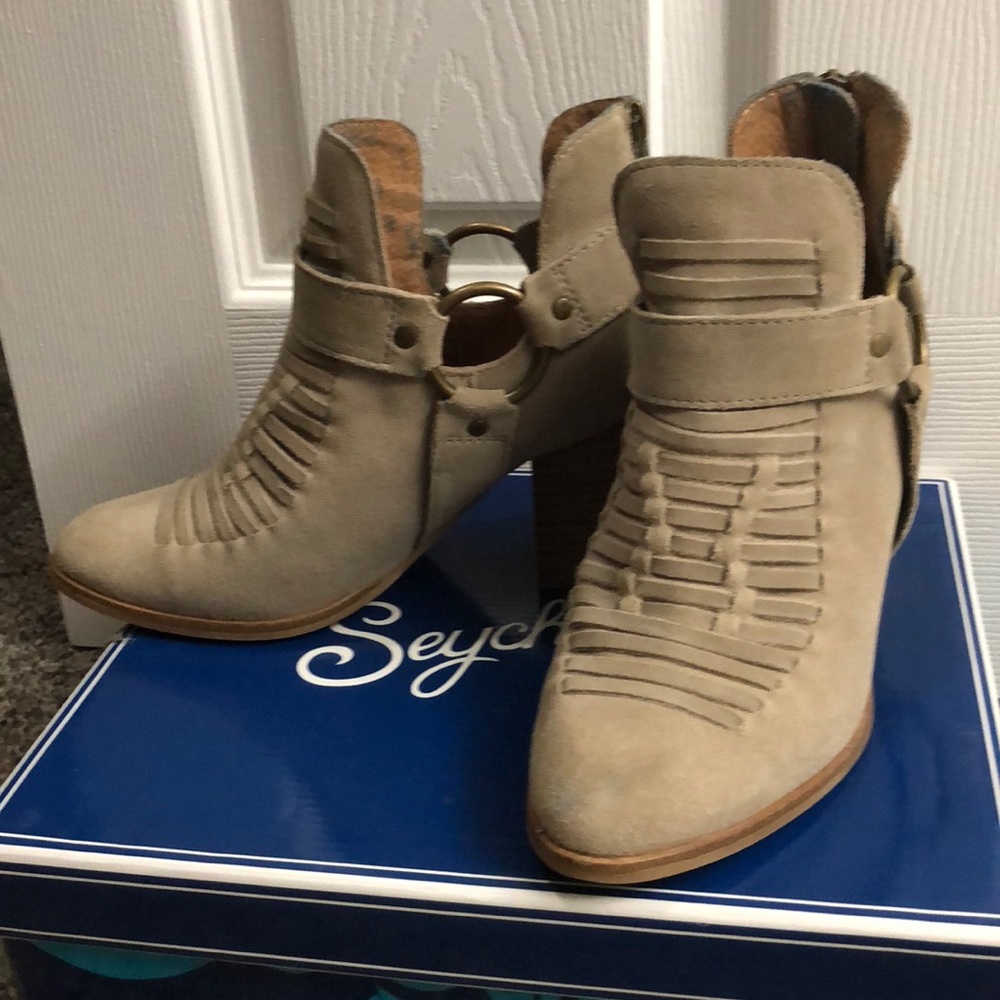 Seychelles Impossible-suede Sand