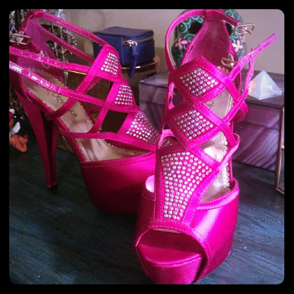 Sole Obsession Hot Magenta strappy platforms