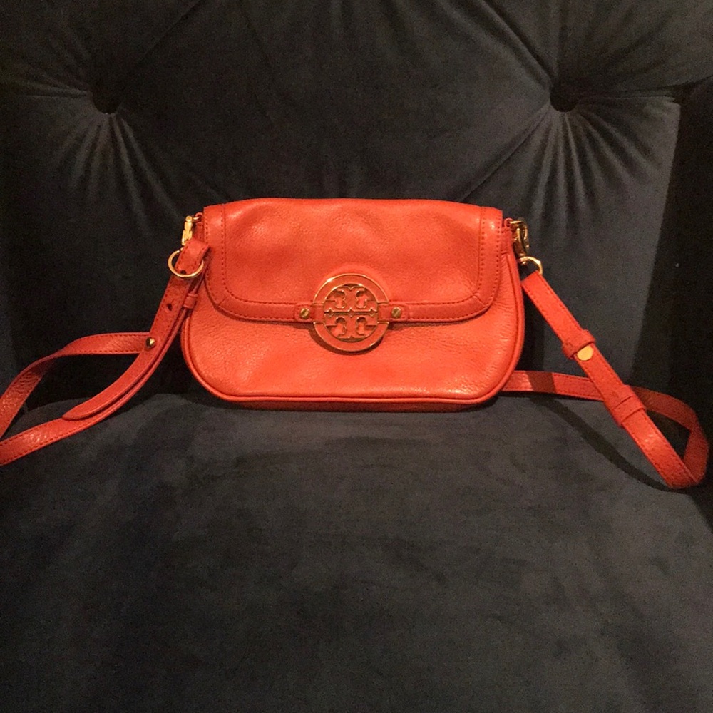 Tory Burch Orange/Coral Super Cute Purse!