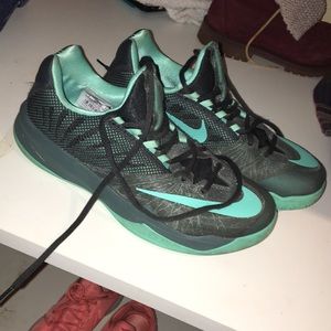 TEAL NIKE SHOES