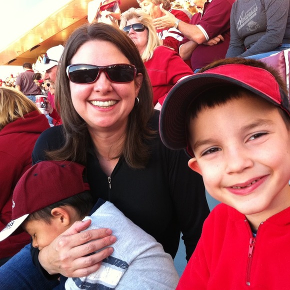 Meet your Posher, Tara - Picture 1 of 1