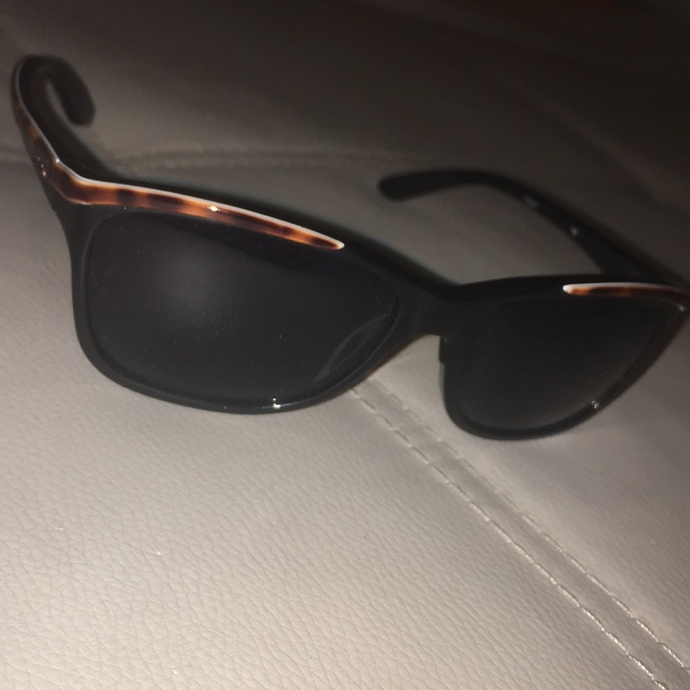 AUTHENTIC Oakley Women's Confront