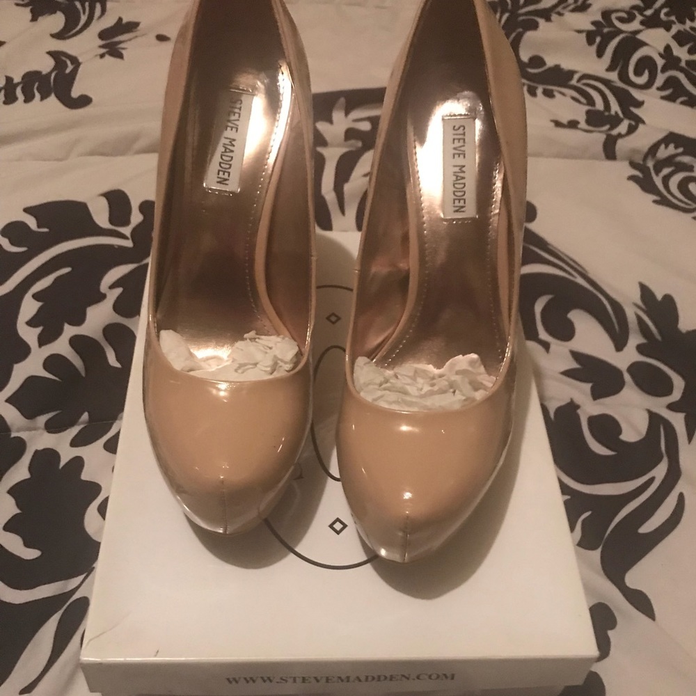Steve Madden Kory Blush Pat