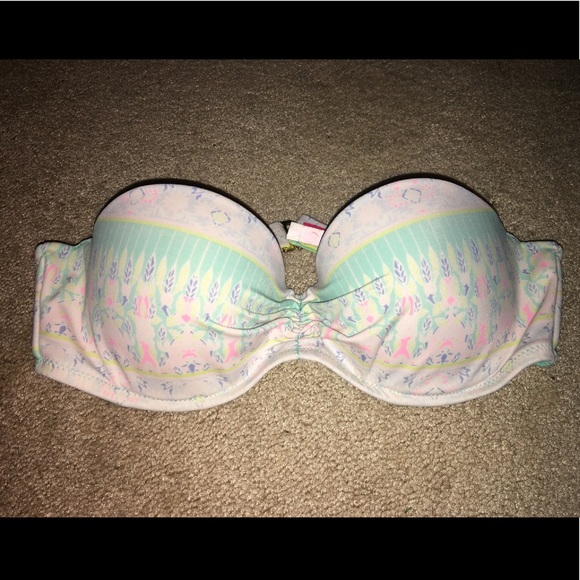 Victoria’s Secret Bikini Top - Picture 1 of 5