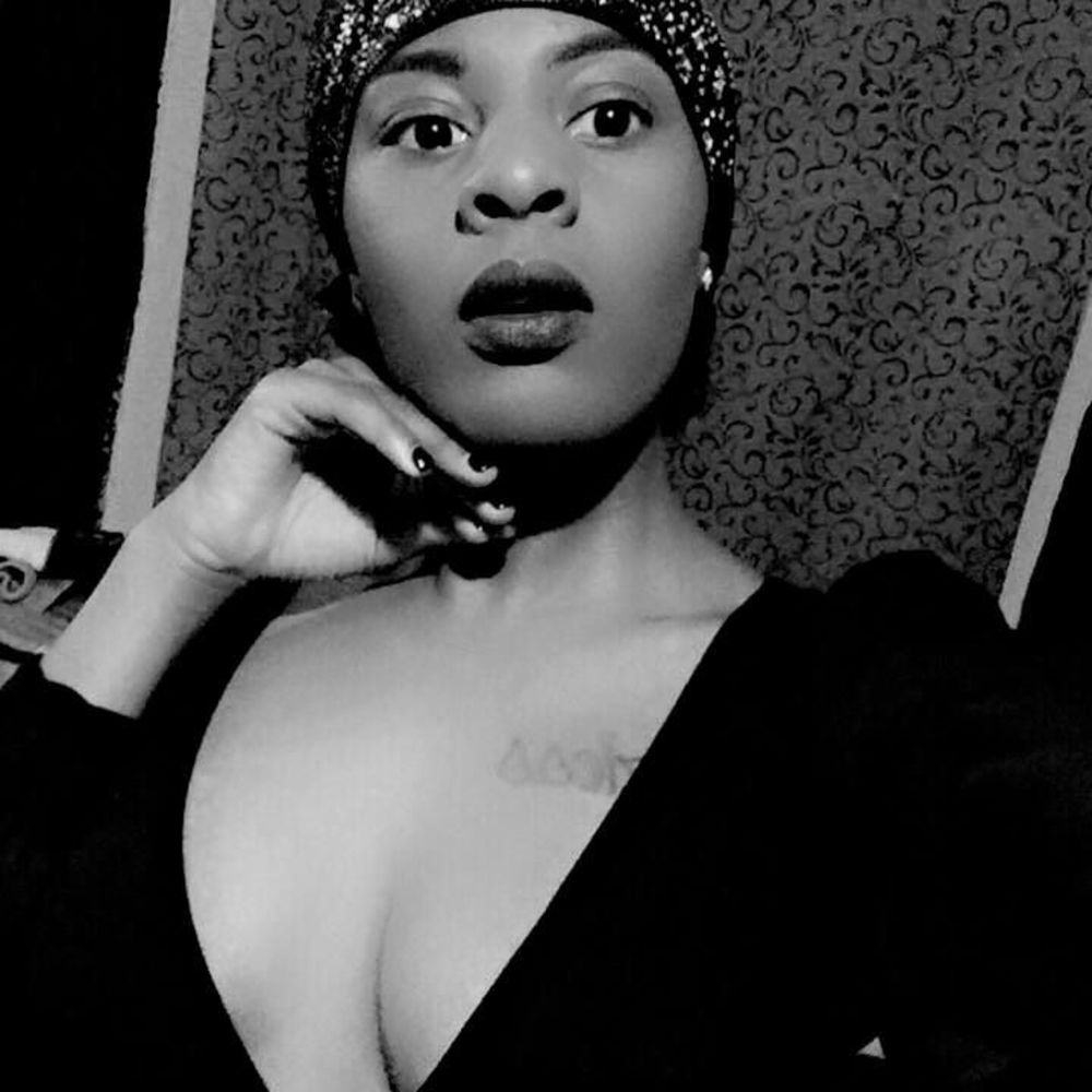 Meet your Posher, Sha'cqura