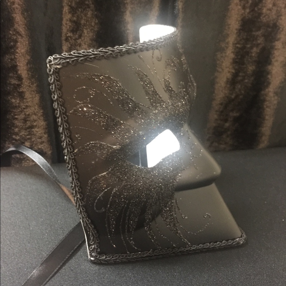 Men’s masquerade mask