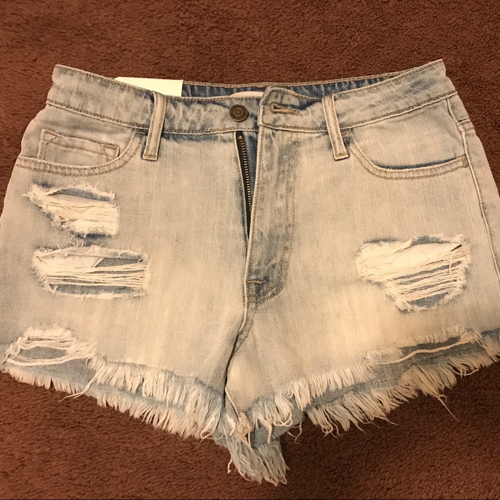 Klique B. Denim, distressed high rise short